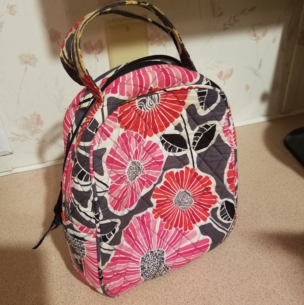 STILL AVAILABLE - Vera Bradley Lunch Bunch Bag